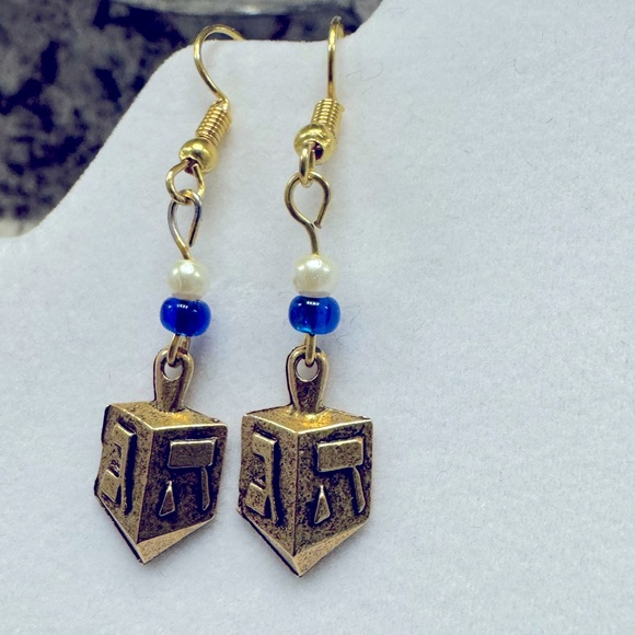 “Dreidel” Drop Earrings in Gold with Faux Pearl & Glass Bead
Accent - Picture 1 of 2